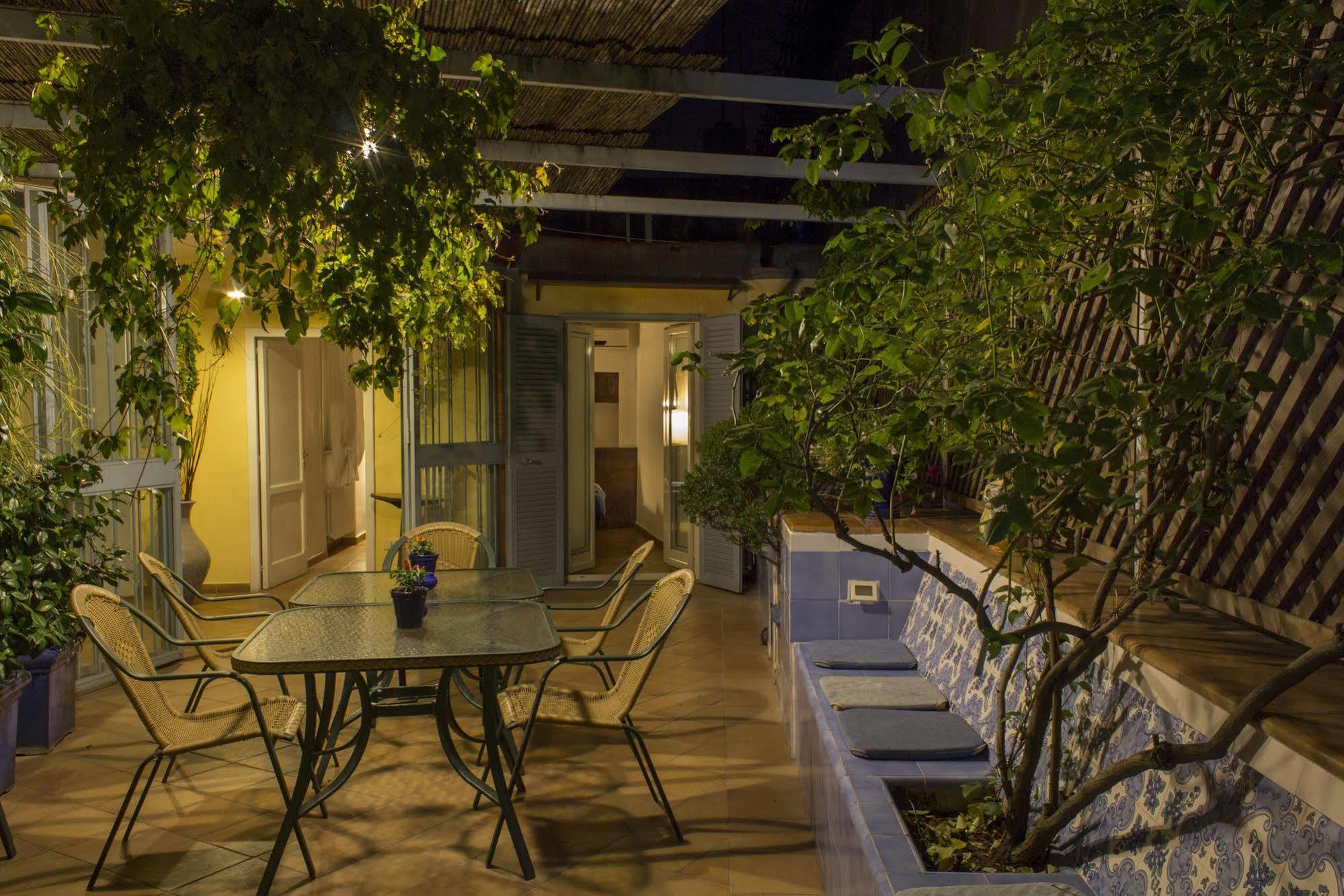 Bed and Breakfast Dimora Dei Giganti Neapol Exteriér fotografie